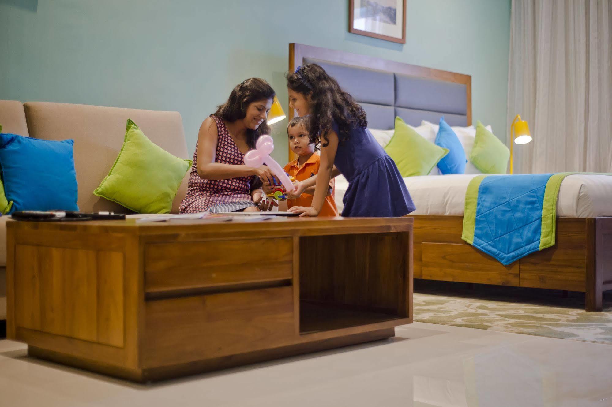 Ocean Edge Suites & Hotel Colombo Luaran gambar