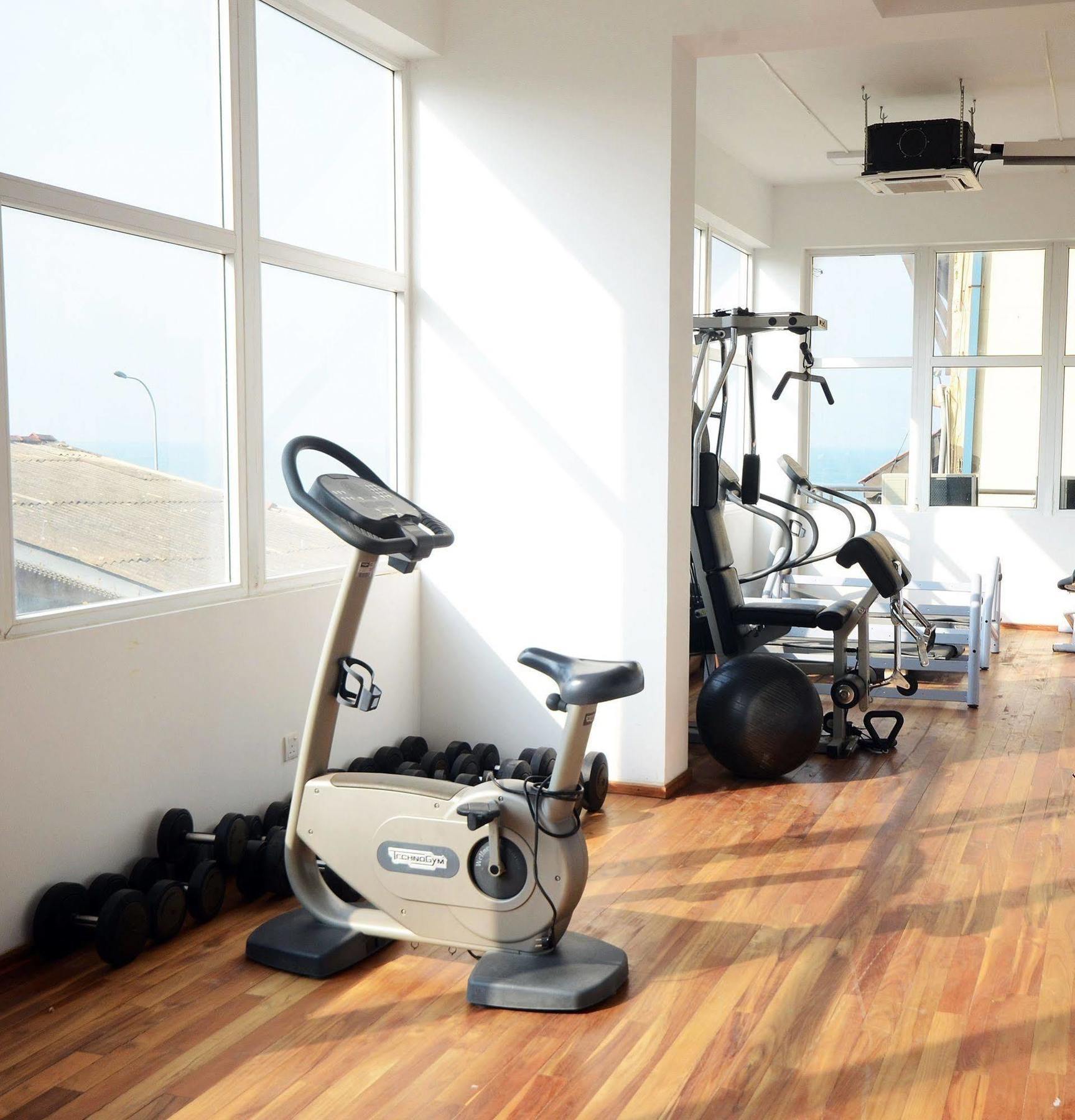 Ocean Edge Suites & Hotel Colombo Luaran gambar