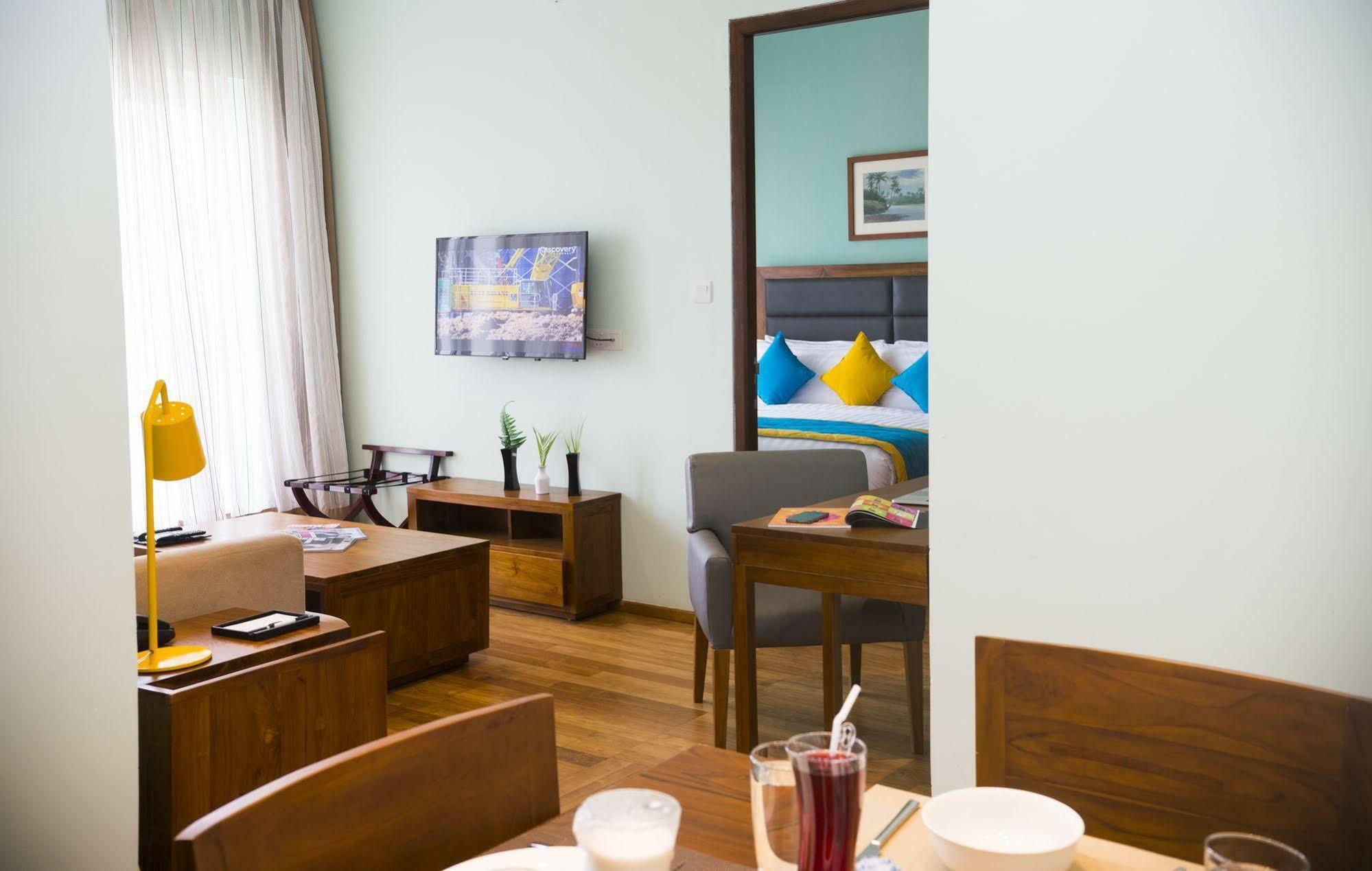 Ocean Edge Suites & Hotel Colombo Luaran gambar